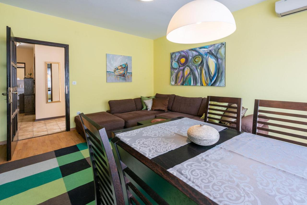 Apartments Zec Selce Extérieur photo