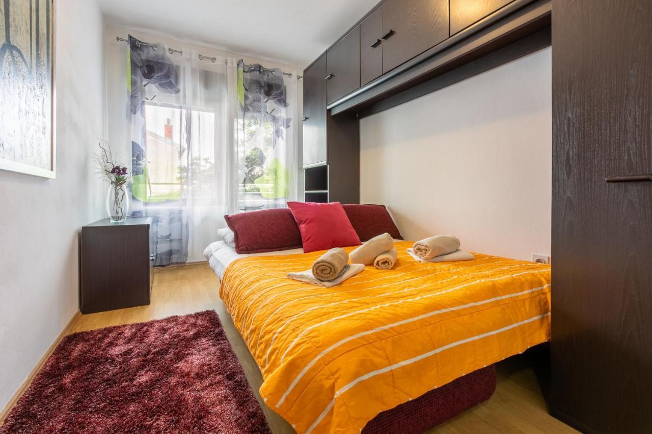 Apartments Zec Selce Extérieur photo